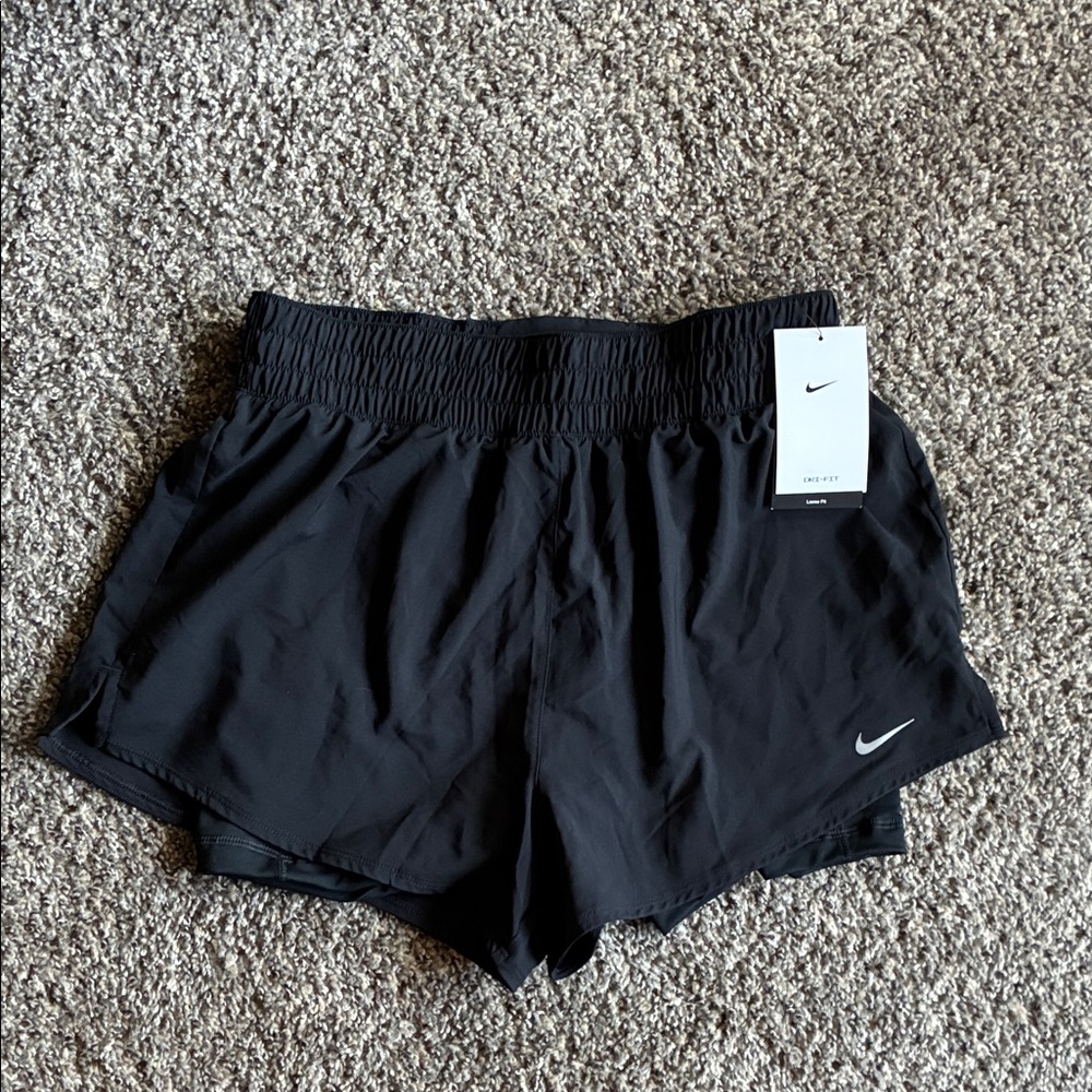 New Nike Black Loose Dri Fit Athletic Shorts Silver Swoosh Undershorts Running